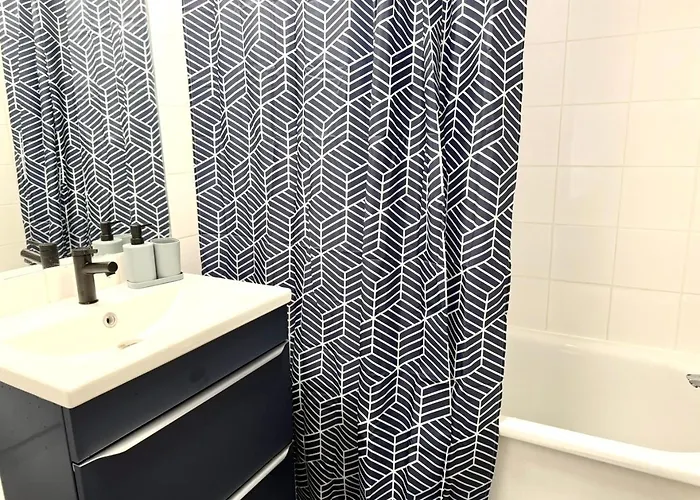 Calme Borderouge - 2 Pers - Wi-fi Debit, Parking Prive, Metro Et Commerces A 5 Mn - Ideal Sejour Pro Ou Detente A